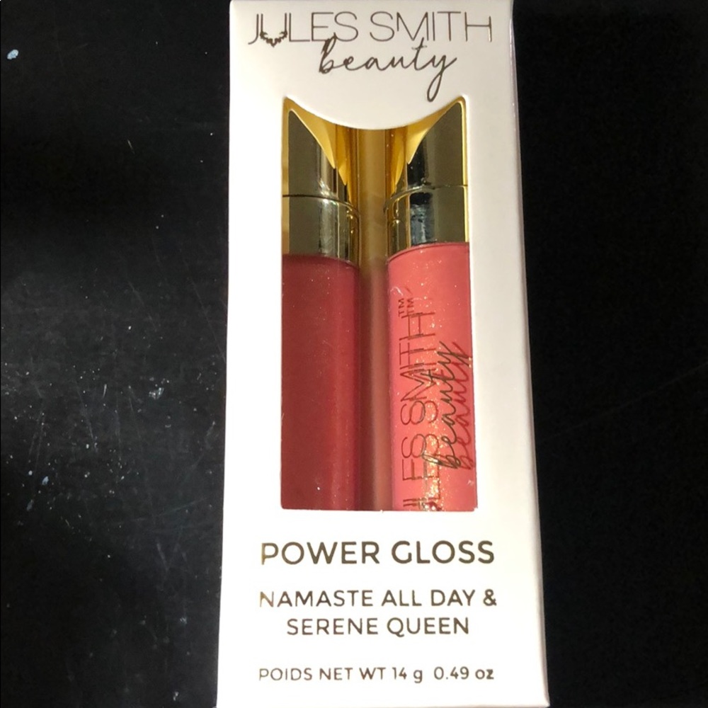 Jules Smith beauty lip gloss